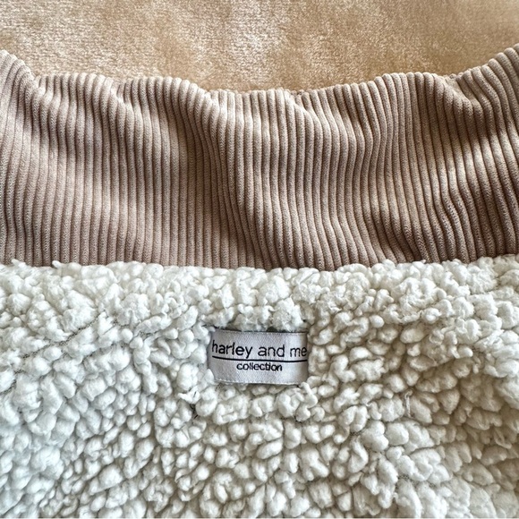 Corduroy Fleece-Lined Zip Up Vest - Picture 5 of 7